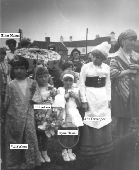 Hankelow Fete in 1962 on Smithy Field (the old football field) with the White Lion in the background - key